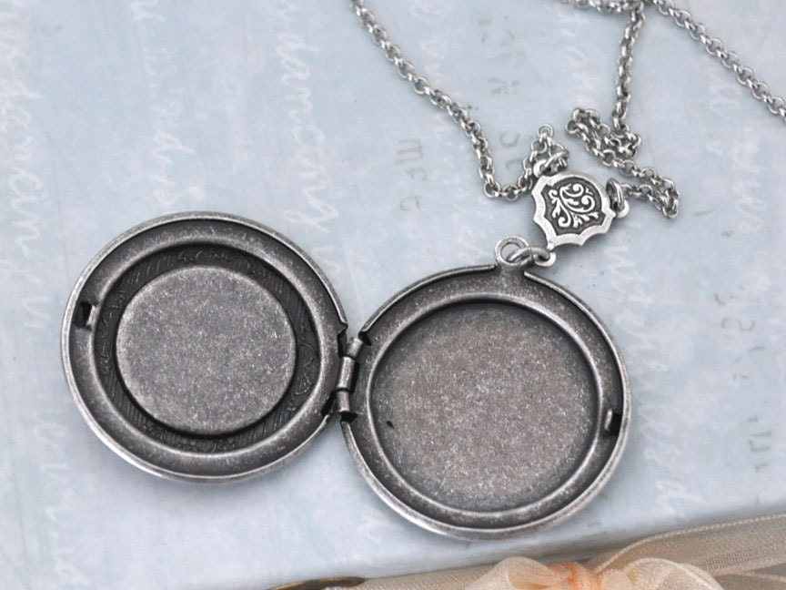 THE ETERNAL KNOT Celtic knot locket necklace in antique silver