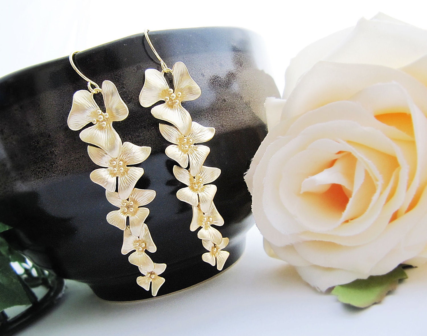 Five flowers Dangle Earrings - Matte Gold - Bridal Bridesmaid Earrings