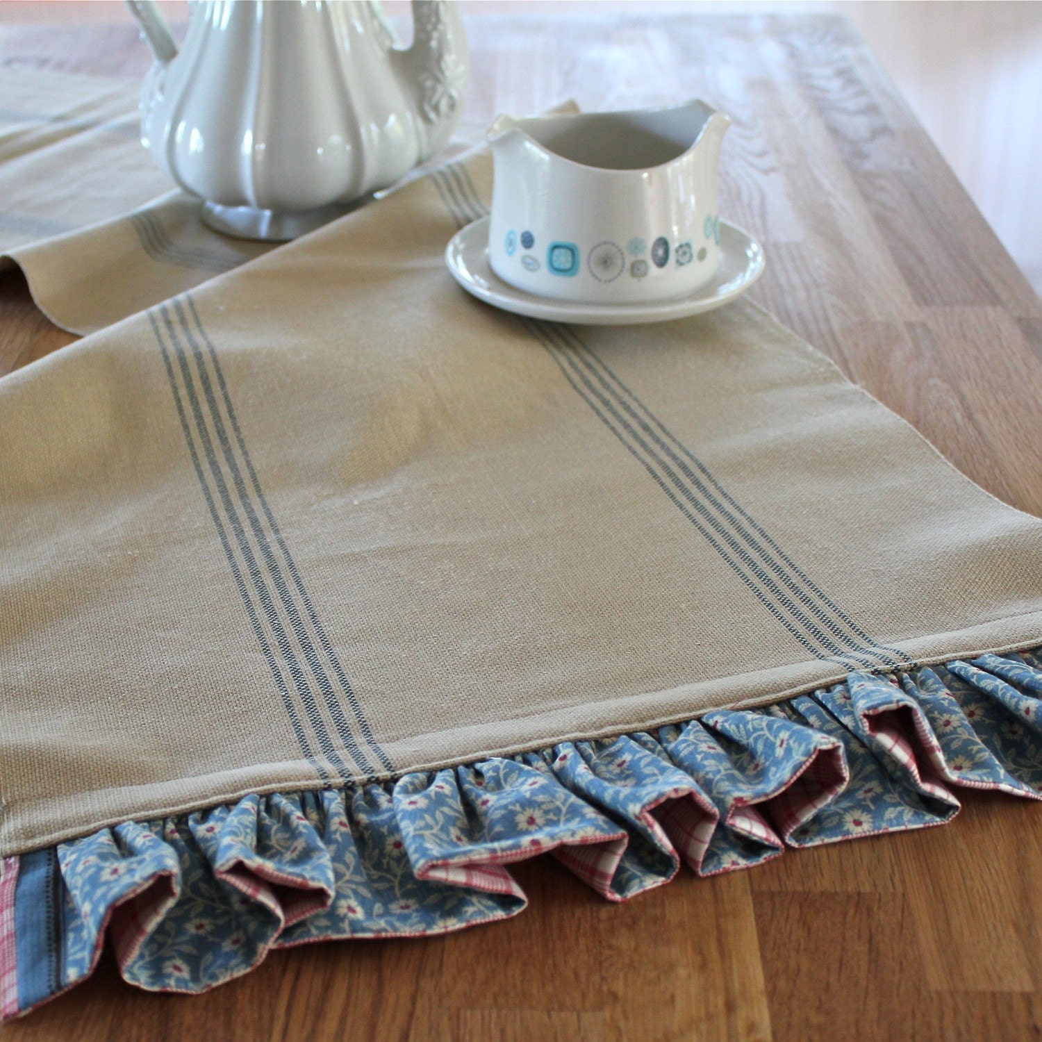 Nordic Country Table Runner