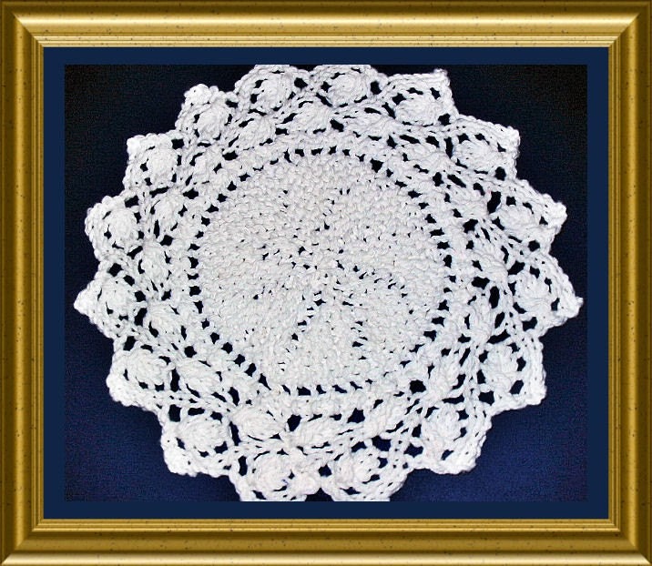 Knitted Dishcloth and Placemat knitting pattern Round PDF Ring of Leaves Lace pattern