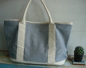 Mingzy 005 - Boat On The Beach Bag