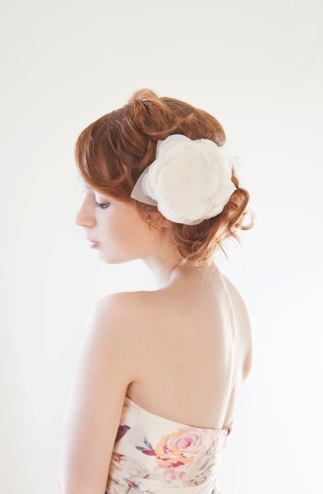 Wedding, Bridal Fascinator, Head Piece, Floral Hair Piece, Hair Flower, ivory - Dusty Dreams