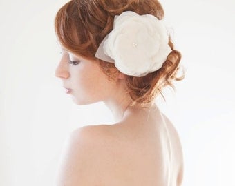 Wedding, Bridal Fascinator, Head Piece, Floral Hair Piece, Hair Flower, ivory - Dusty Dreams