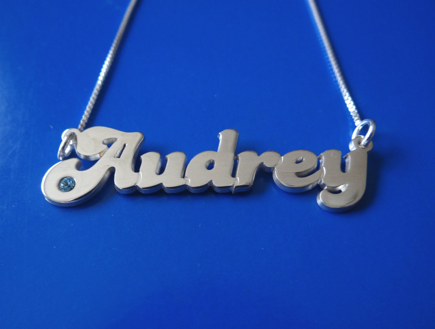 RETRO or Vintage Style Inspired Silver Name Necklace with Swarovski Birthstone, double thick silver, names up to 13 letters