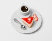 Coffee and strawberrycheesecake brooch