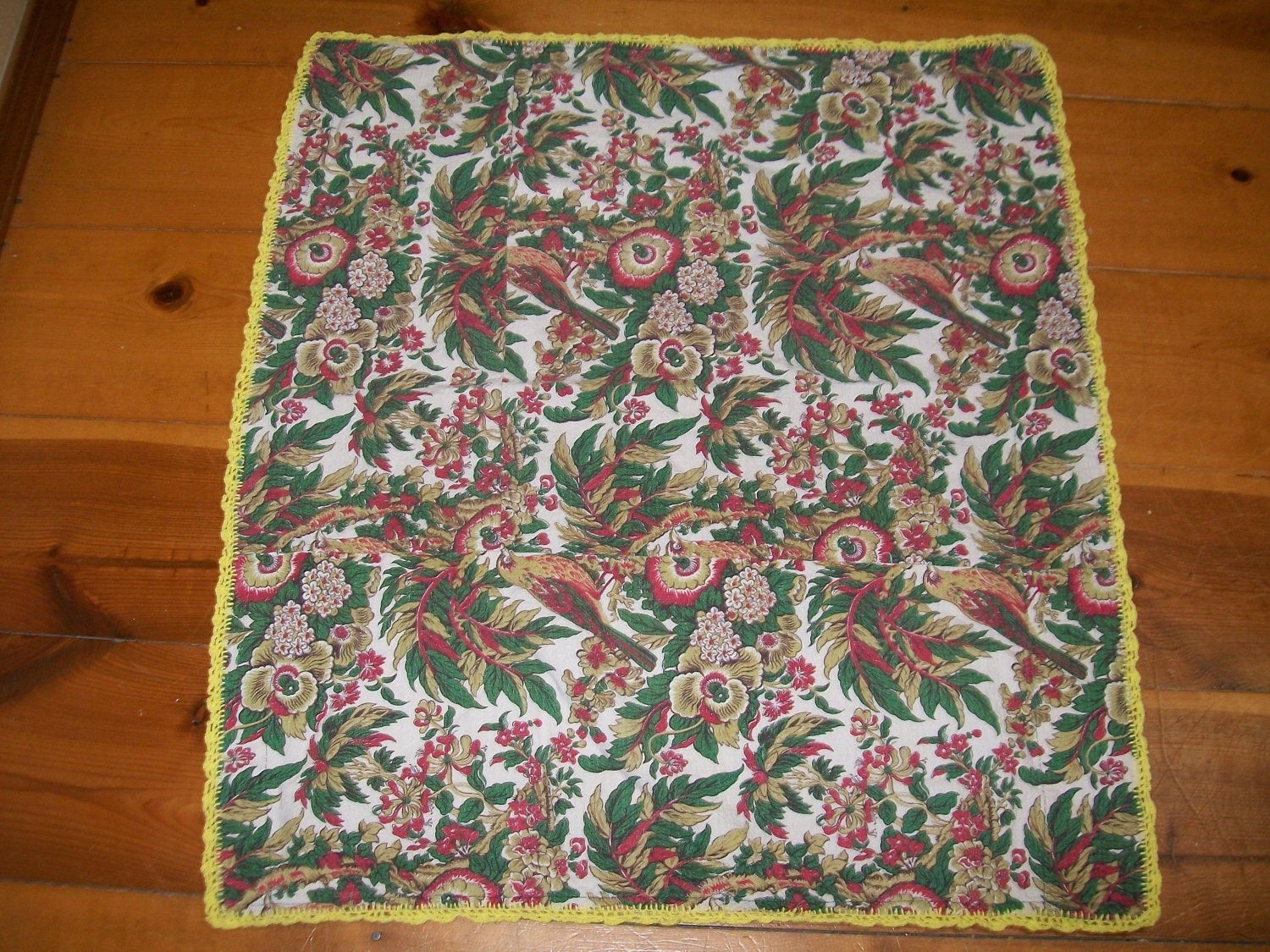 Tablecloth Vintage Flowers Birds print small Size 33 by 28 Card table Retro