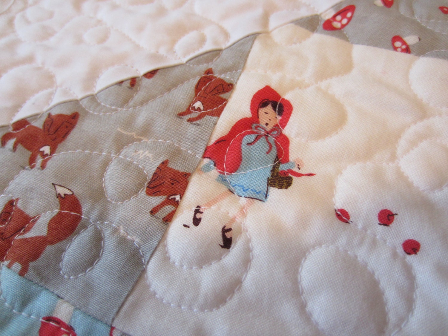 LARGE HANDMADE QUILT A Walk In the Woods