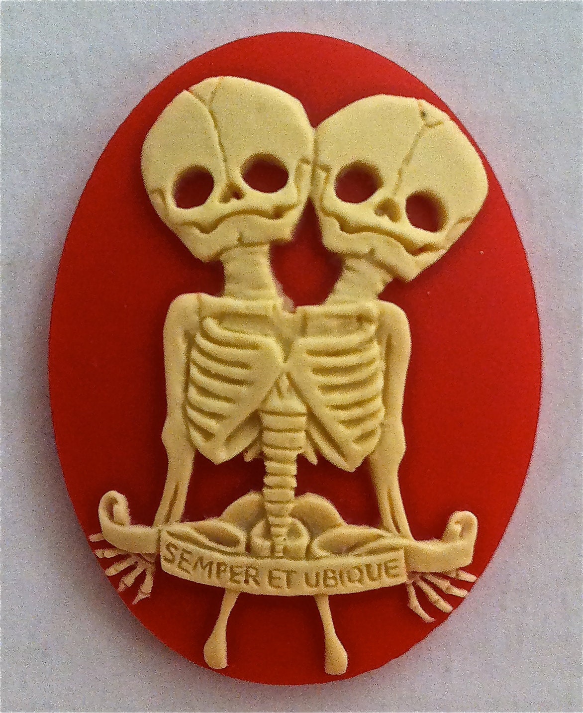 Conjoined Twins "Semper et Ubique" Cameos 40x30mm, set of 3 in Ivory on Red