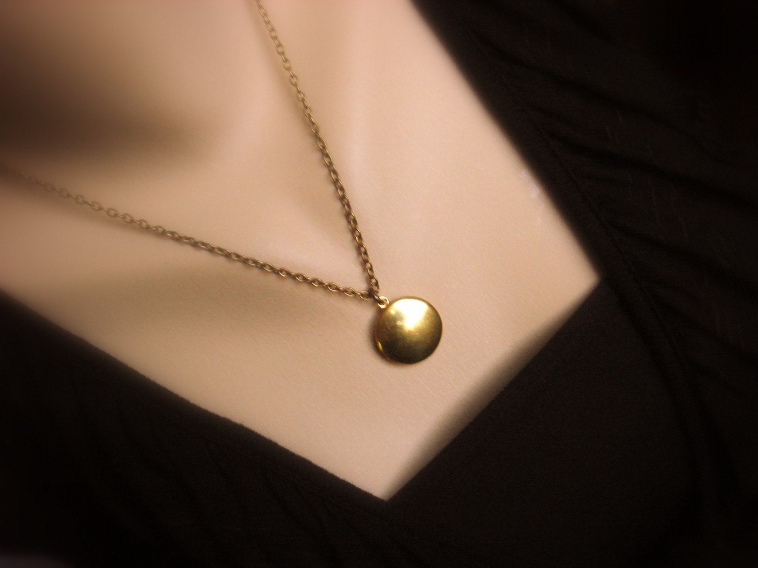 ON SALE - Gold Brass Vintage Round Locket - Pendant - Necklace - Keepsake Jewelry