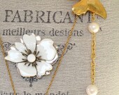 Sara Coventry White Flower Brooch, 2.5" x 2", c. 1950s