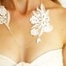 White garden silver necklace