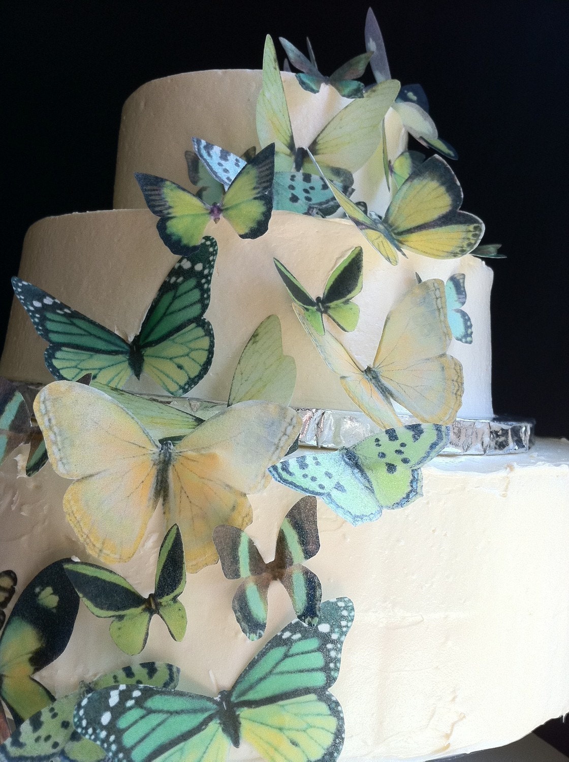 The Original EDIBLE BUTTERFLIES - Assorted Green set of 30 - Cake & Cupcake toppers - Food Accessories