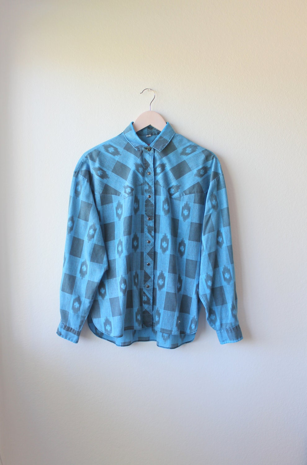 SALE //  VTG Southwestern Button Up