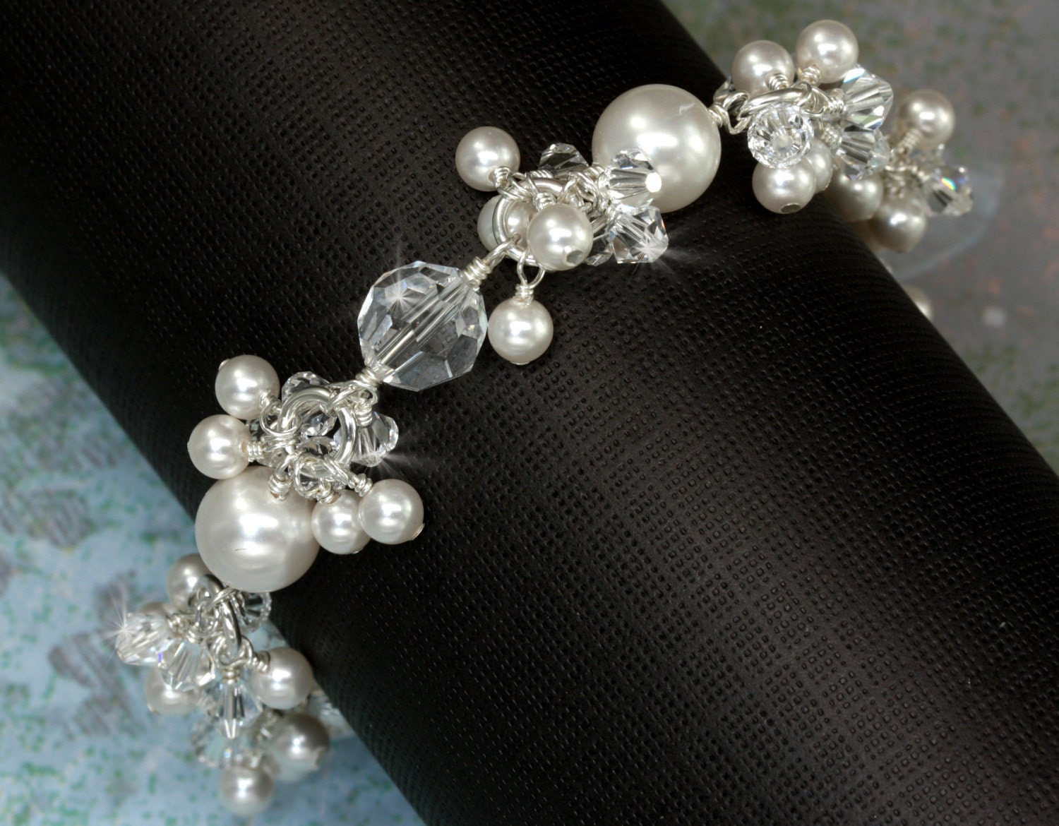 Wedding Bracelet, Swarovski Bridal Jewelry, Charm Bracelet, Pearl and Crystal Bracelet, Pearl Bridal Bracelet, Pearl Wedding Jewelry