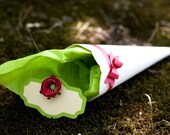 presentation package - perfect for gifting our extraordinary paper flowers