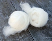 Sweetie's White Shetland Roving - 4 ounces