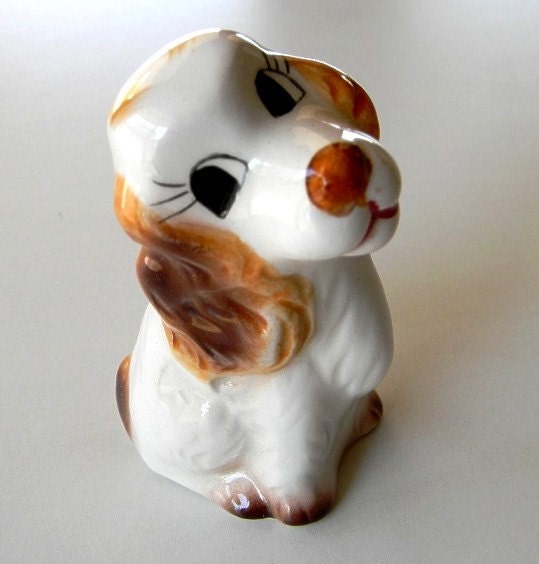 Vintage Porcelain Spaniel Curio