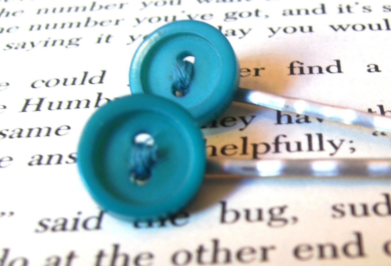 Blue Skies Button Bobby Pin Set
