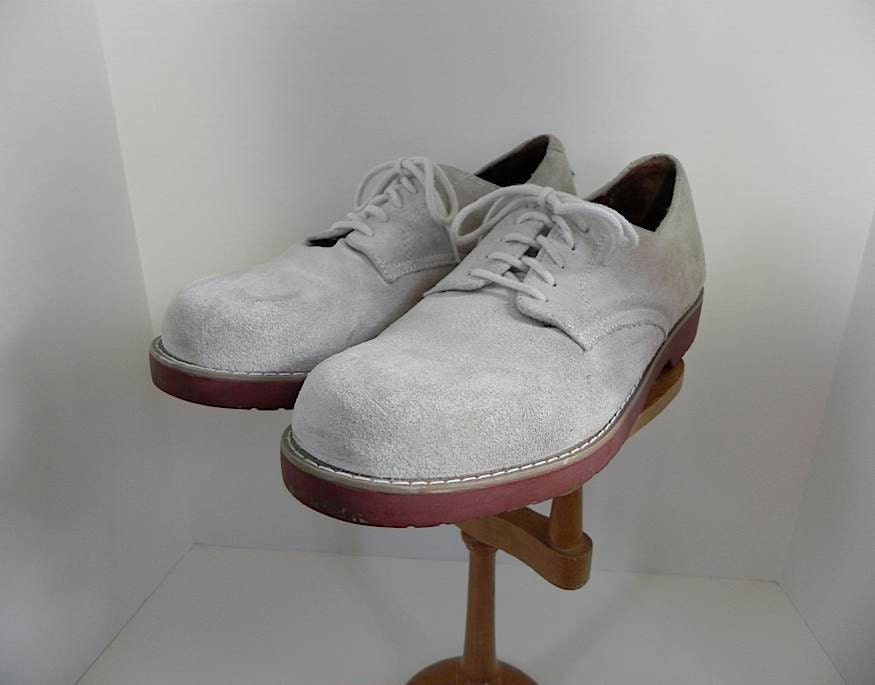 CLASSIC ROCK and ROLL 50s Vintage White Buck Shoes Red Rubber Soles M 9.5
