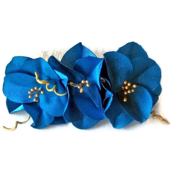 Vintage Style Hair Fascinator in Cerulaen Blue, Fabric Flower Head Piece Comb in Electric Blue. Handmade. OOAK, II