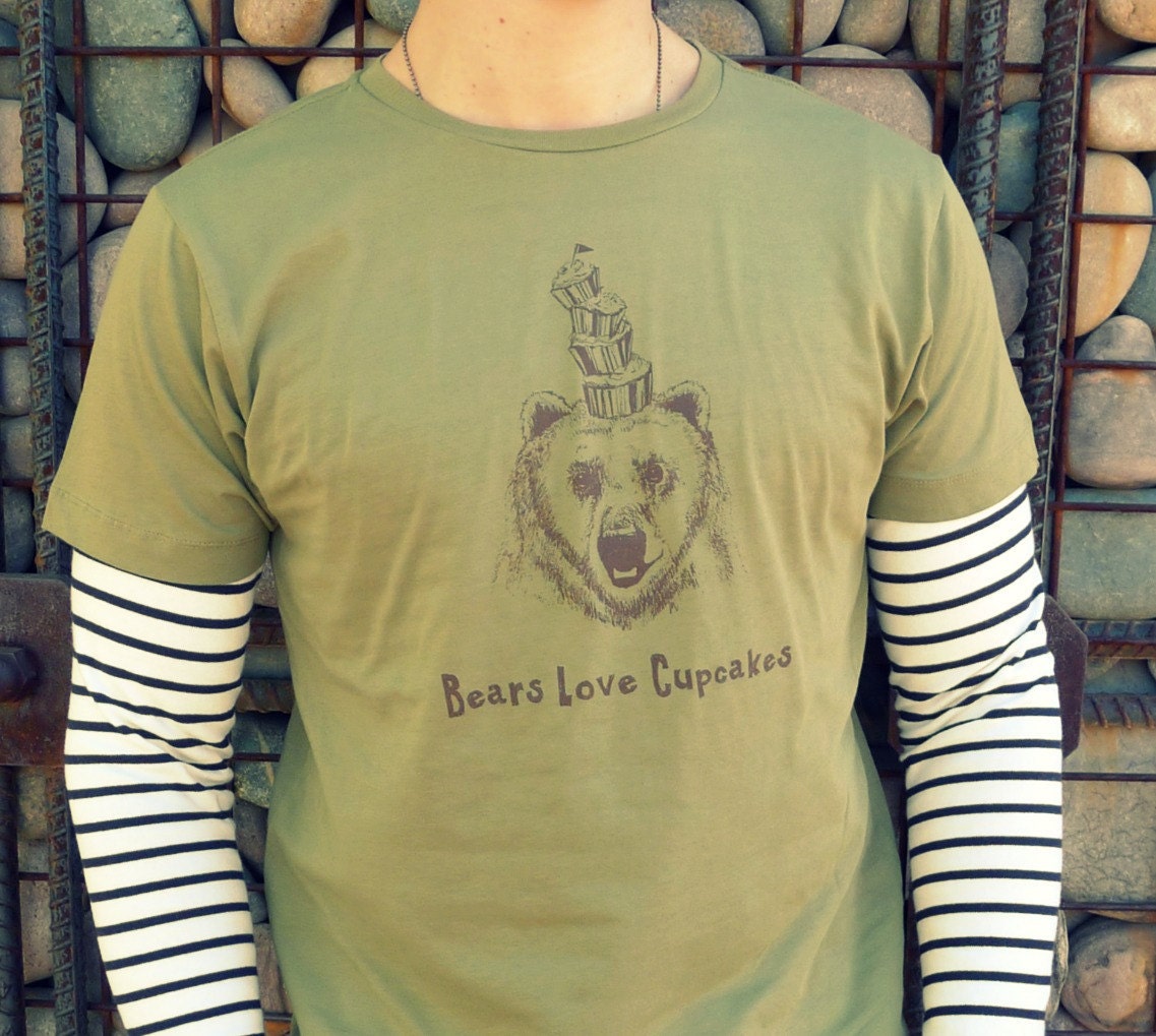Bears Love Cupcakes Mens t-shirt M. L. XL. 2XL