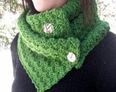 Scarf Cowl Neckwarmer in Kelly Green with Silver Buttons