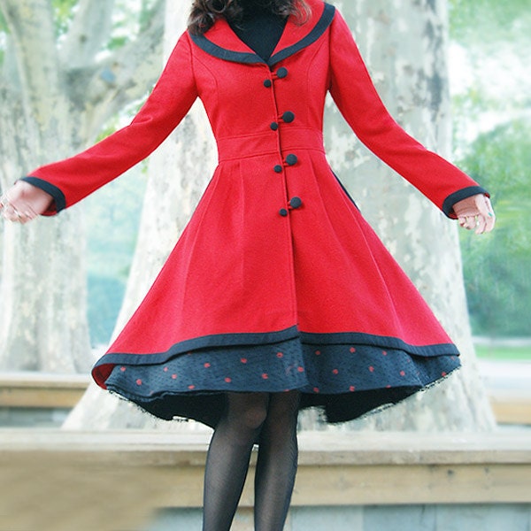Elegant red woollen long coat