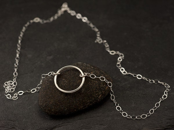 Simple Silver Necklace- Silver Circle Necklace- Modern Everyday Necklace- Minimalist Silver Necklace