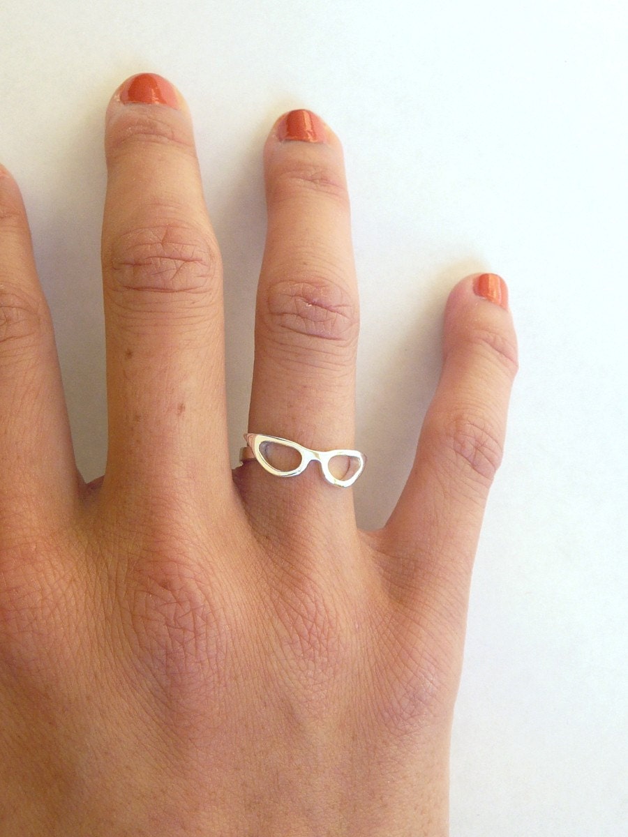 Cat Eye Glasses Ring
