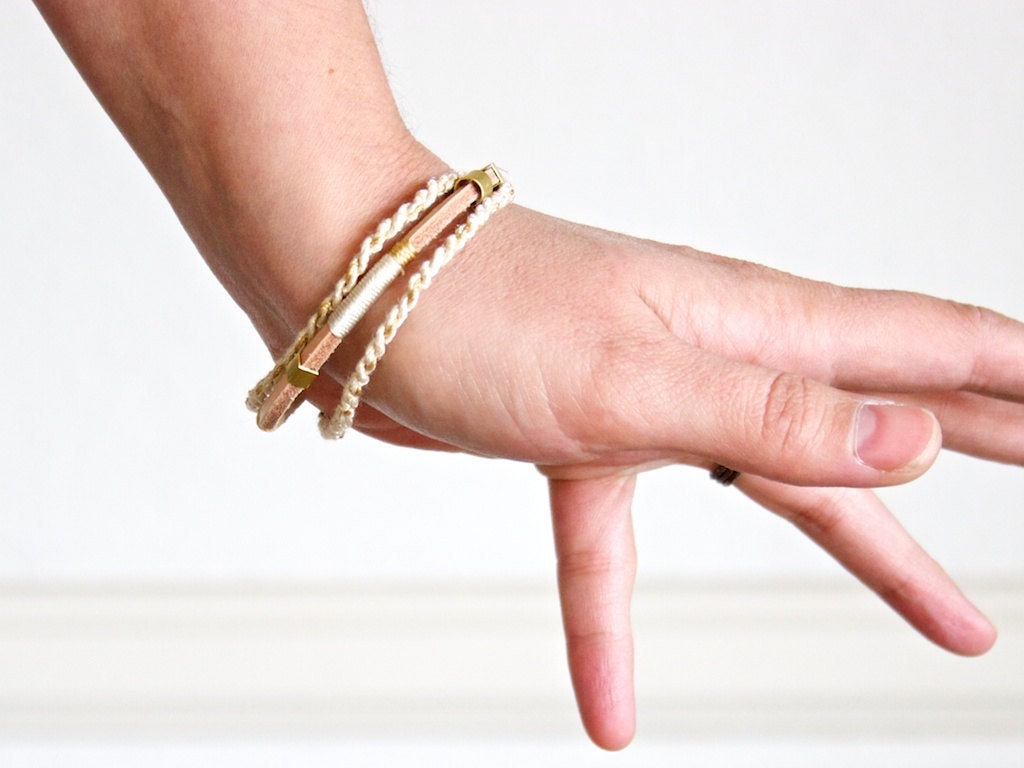 Brass & Ecru Fiber Bracelet - Nebula collection