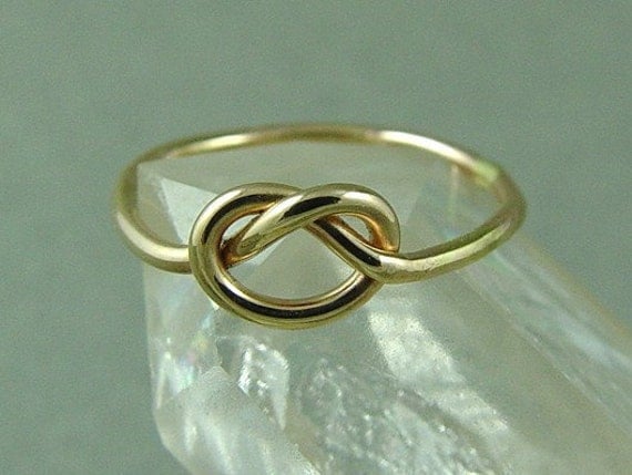 Gold Knot Ring / Gold Love Knot Ring / Mother Daughter Ring / Infinity Ring / Tie the Knot Ring / Best Friend Ring