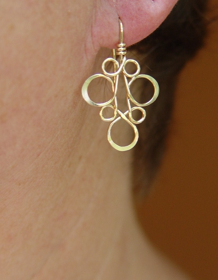 Gold Twirl Earrings / Floral Earrings / Gold Earrings