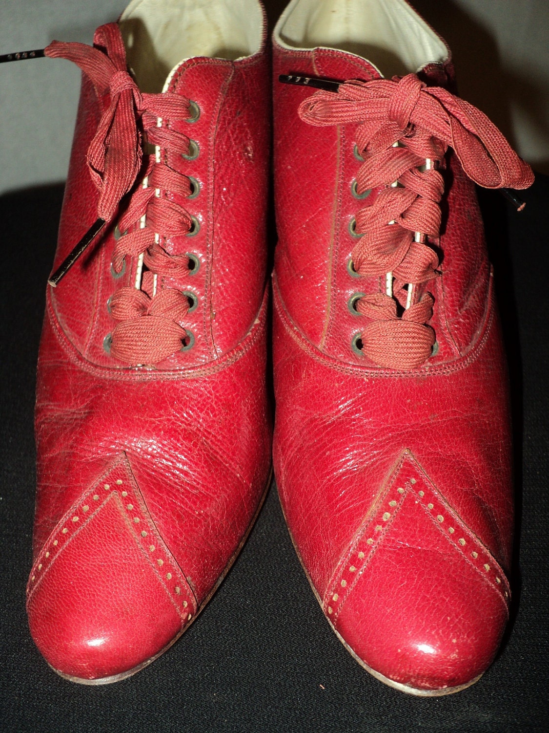 Turn of the Century Ladies Red Shoes Louis Heel Museum collection excellent condition
