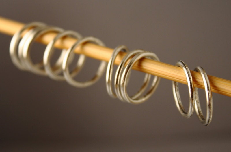 Simple Solid Snag-Free Rustic Silver Ring Stitch Markers for Knitting