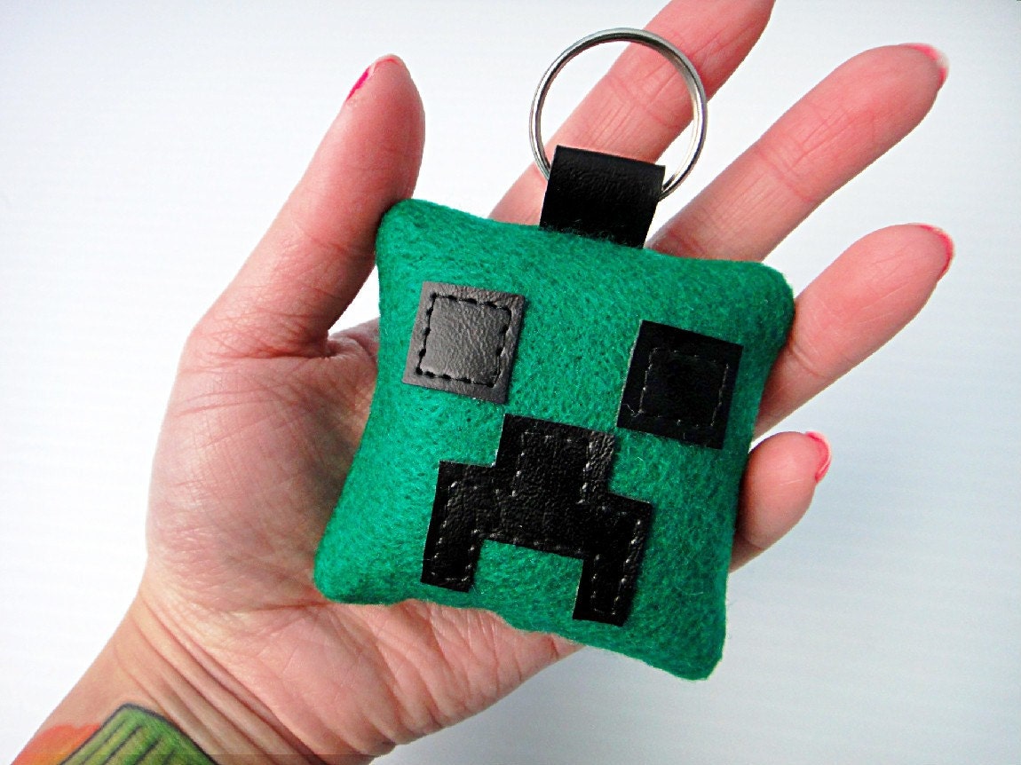 Creeper Keyring