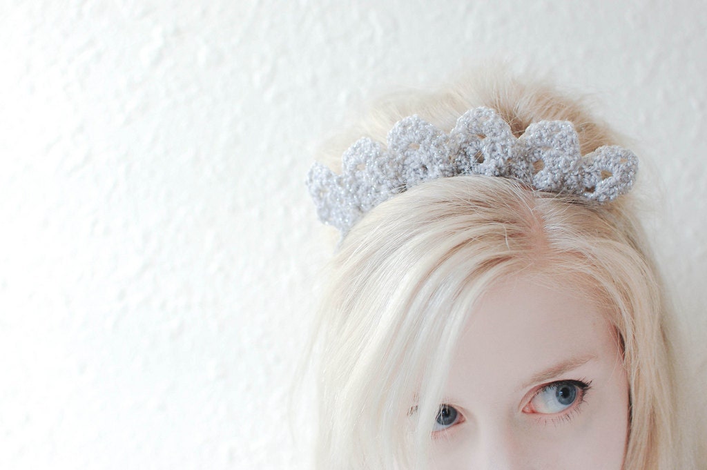 crochet crown