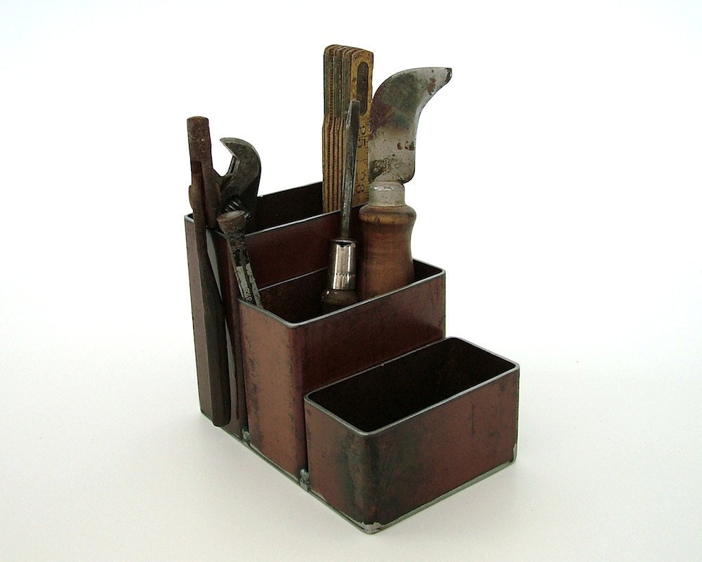 Industrial Organizer: Rusty but Trusty