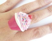 Katy Perry Ring - fake cupcake adjustable ring polymer clay this katy perry ring is Perfect for katy perry costume and for cupcakes lovers