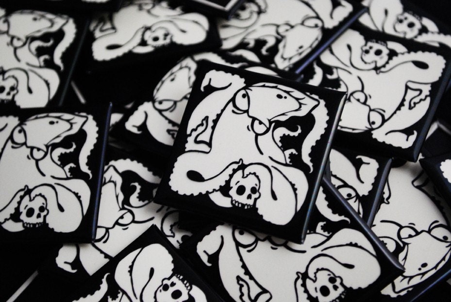 Metal pin - Cuddle-fish Glow-in-the-dark pin