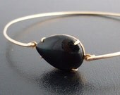 Bangle Bracelet Alexandra - Gold Tone, Black Stone