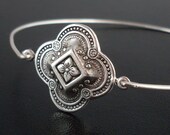 Bangle Bracelet Kaivana - Silver Tone