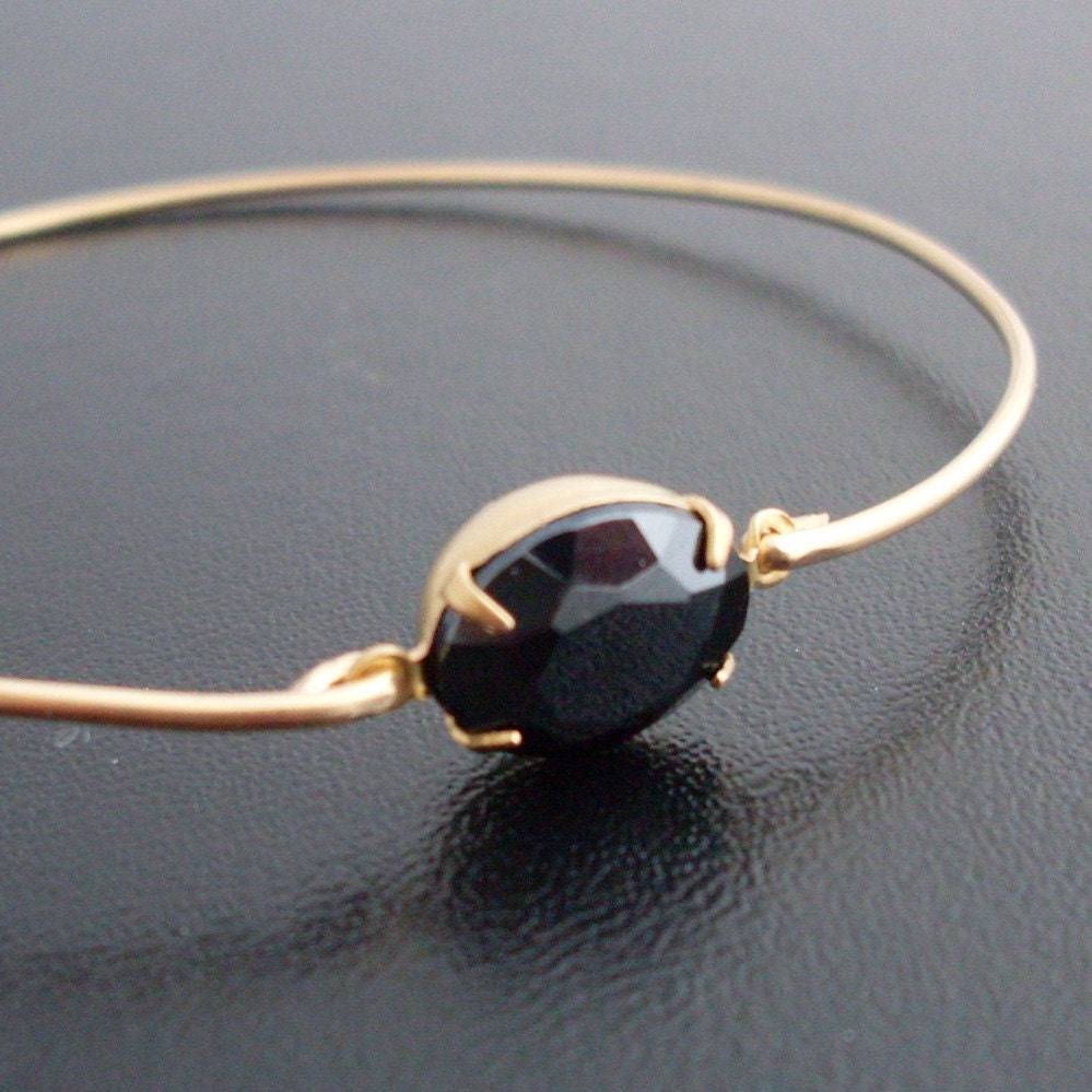 Black Bangle Bracelet Amelia - Gold Tone, Black Stone