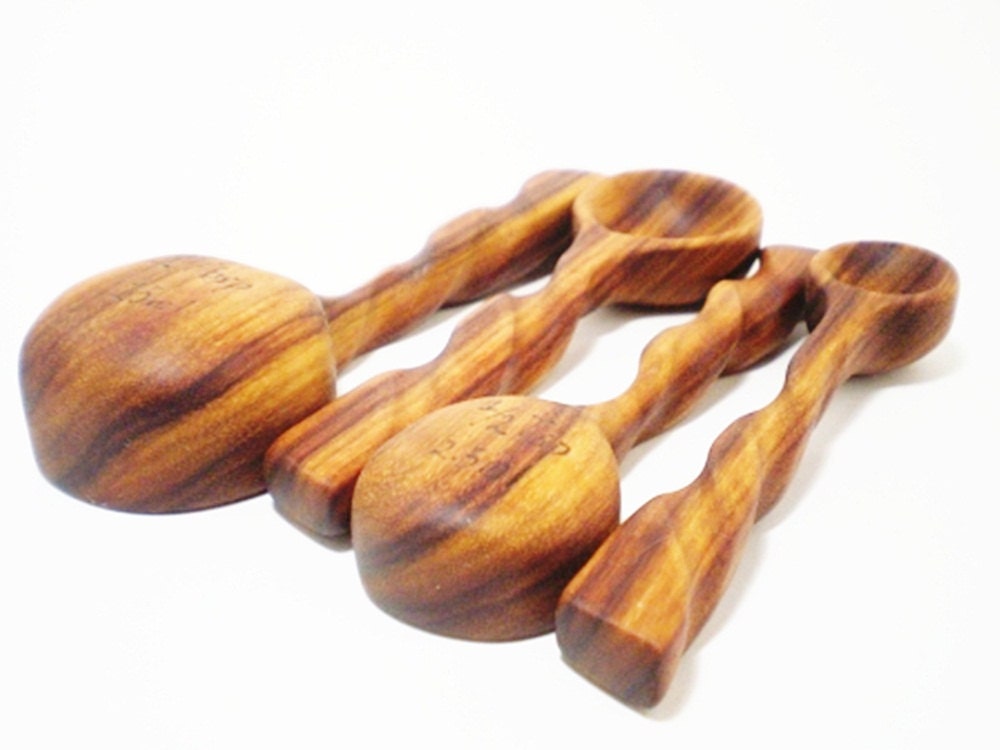 Wood Measuring Spoon Set - Tulipwood - Hand Carved - No 20