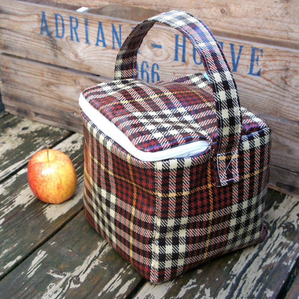 INSULATED Big Bento Box Lunch Bag in RED Tartan