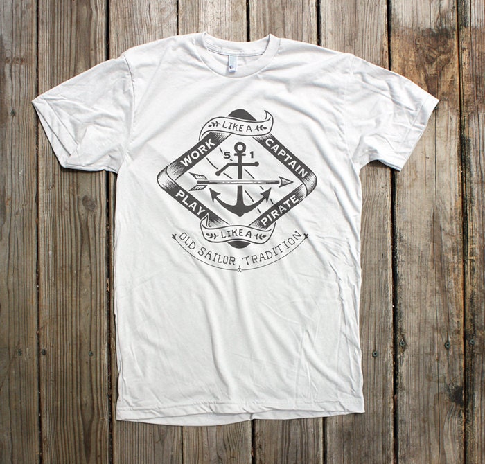 Play like a Pirate - Mens/Unisex Grey T-shirt