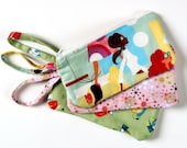 Kitschy kitchen wristlet.  Zippered bag 1950s inspired fabric - kitchen aid mixer, coffee pot and jello.  HANDMADE
