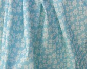 Daisies Cotton Spoonflower Fabric in Blue and White - Fat Quarter