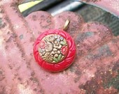 vintage button pendant jewelry necklace faux pearl base, red plastic ridged middle and Victorian gold metal painted flower center