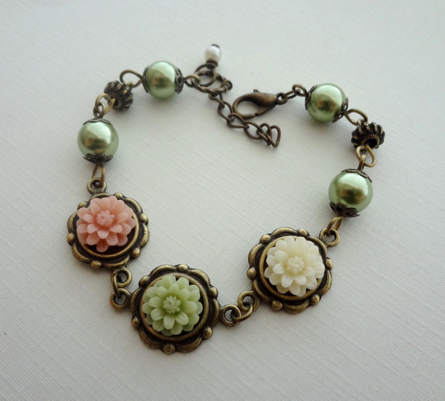 ENTIRE SHOP 25% OFF Sale- Romantic Bouquet of Flowers Bracelet in Antique Brass. Sage green, Blush, Ivory, Daisy, Pearl