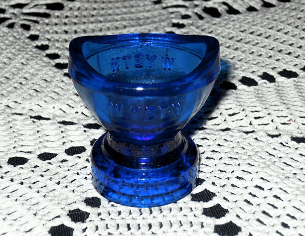 Vintate eye wash cup